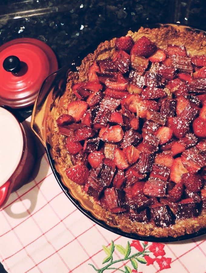 Strawberry & Rhubarb Crumble Tart